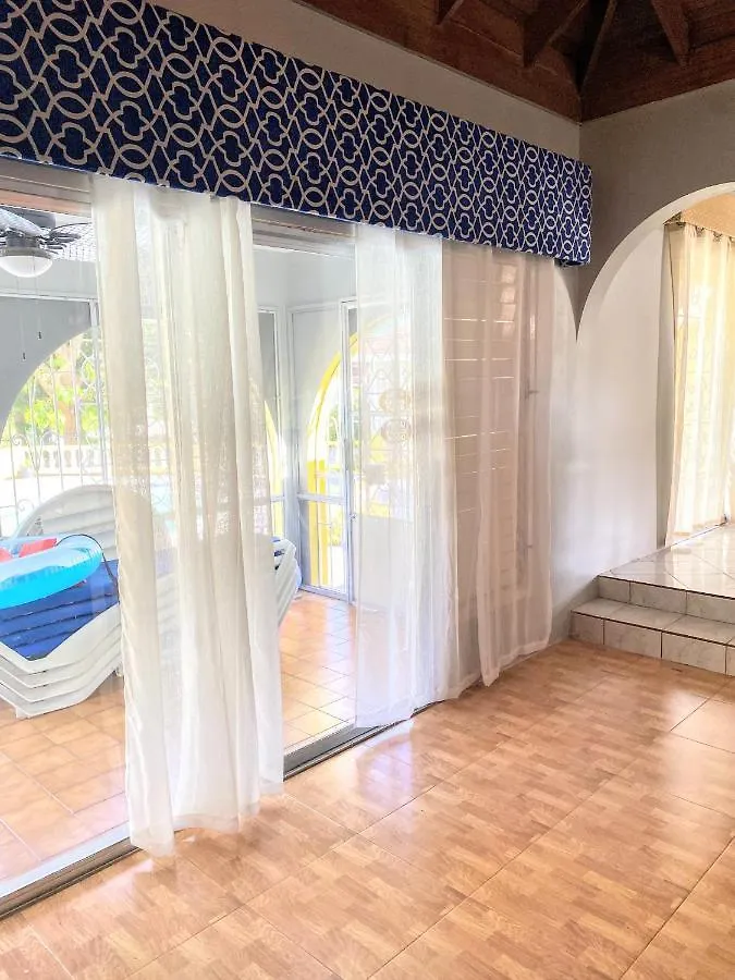 Yancey Largo Villa With Private Pool Montego Bay