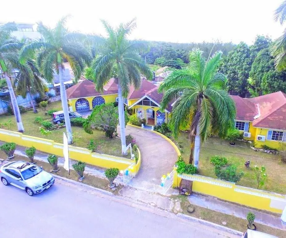 Yancey Largo Villa With Private Pool Montego Bay