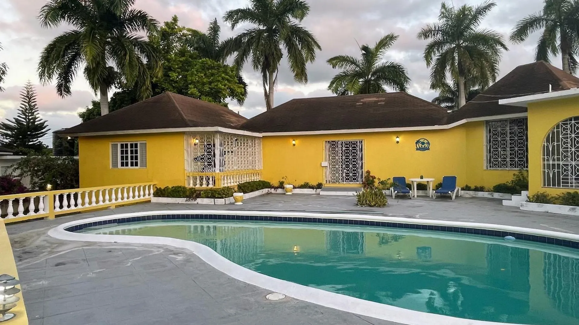 Yancey Largo Villa With Private Pool Montego Bay