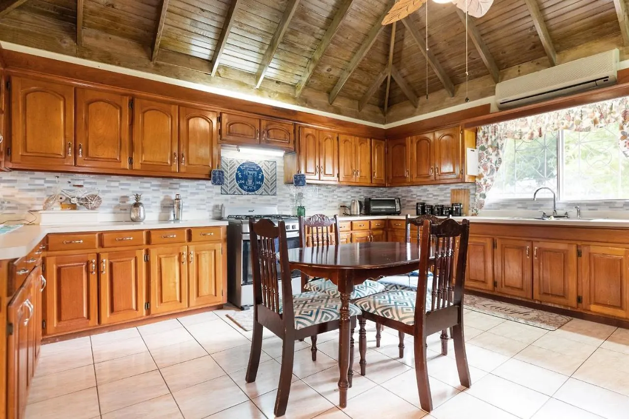 Yancey Largo Villa With Private Pool Montego Bay