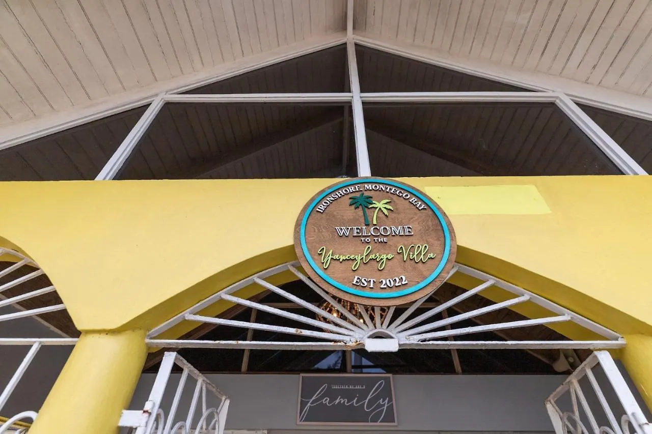 Yancey Largo Villa With Private Pool Montego Bay
